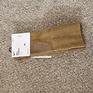 Nike Outdoor Wool Blend Socks Small Womens 4-6